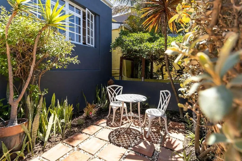 Hidden De Waterkant Cottage With Tranquil Garden Cape Town 0*,  South Africa