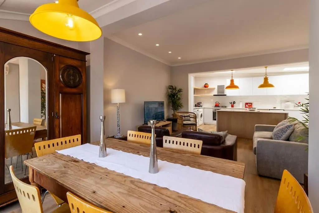 Hidden De Waterkant Cottage With Tranquil Garden Cape Town South Africa